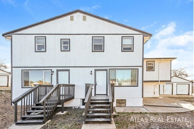 Building Photo - 3210 W Longfellow Pl Unit B Rental
