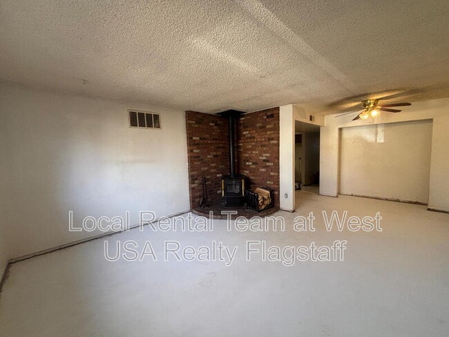 Photo - 4513 E Hollygreen Rd