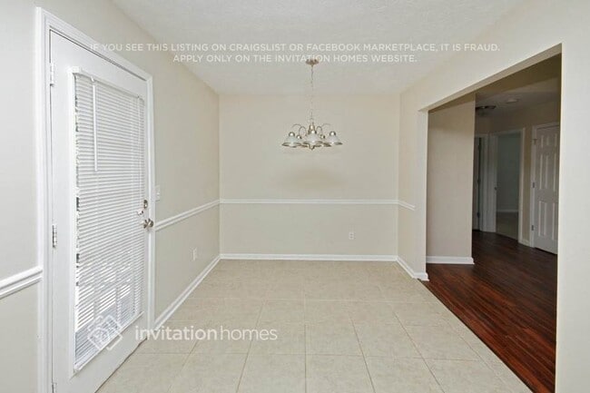 Photo - 1507 Locomotive Dr NE