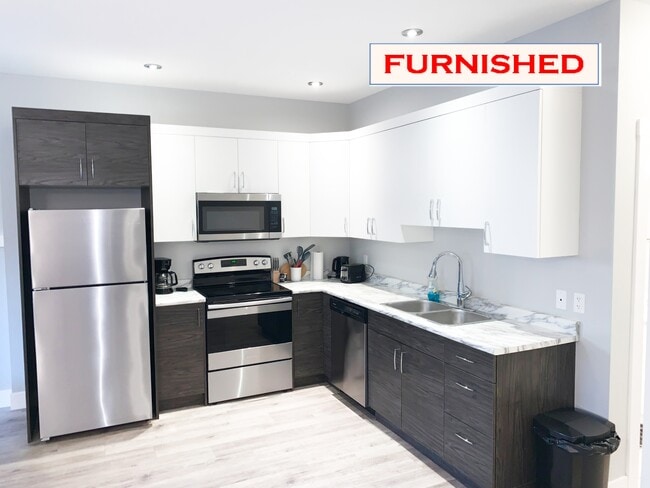 Photo - 8324-B-8388 88 Ave