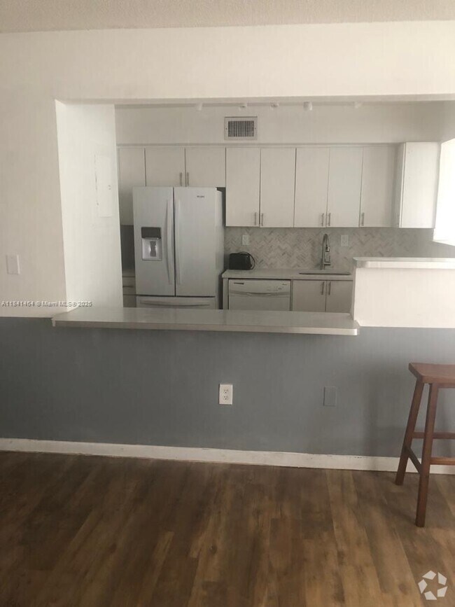 Building Photo - 250 180th Dr Unit 108 Rental