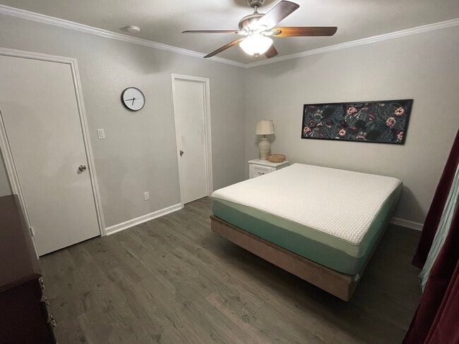 Photo - 10150 Woodtrail