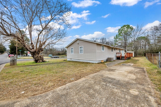 Photo - 7328 Denmark Ave