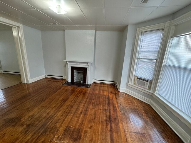 Photo - 432 W 3rd St Unit Apt #6