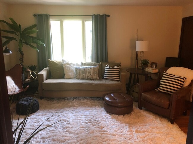 Photo - 21 Davenport Ave Unit 3
