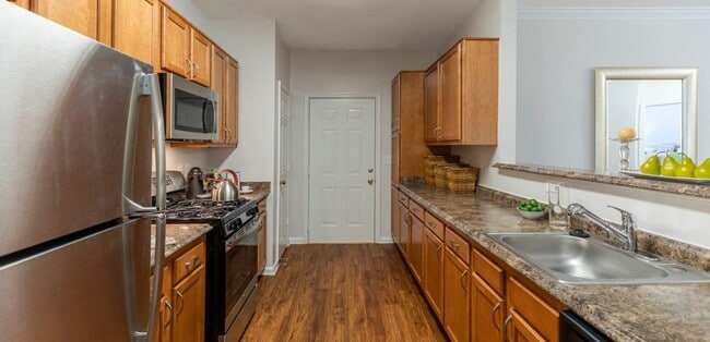 Mucho espacio en el gabinete - The Morgan Apartment Homes