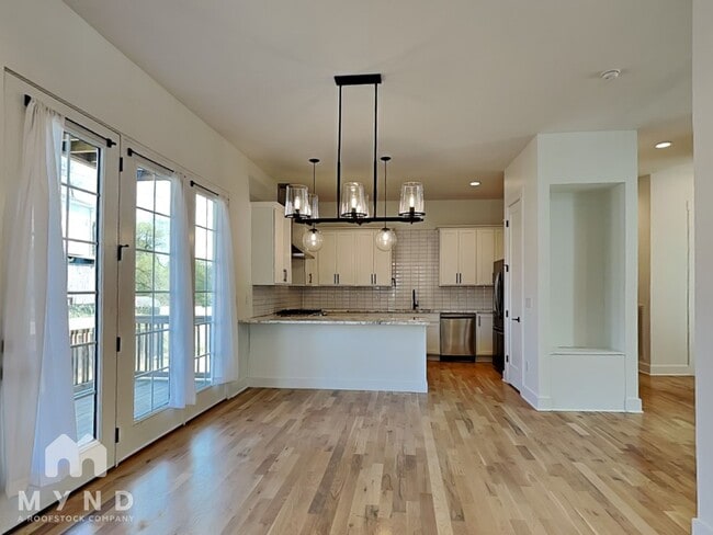 Photo - 131 Fain St
