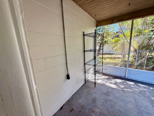 Photo - Affordable 1 Bedroom / 1 Bathroom Located ...