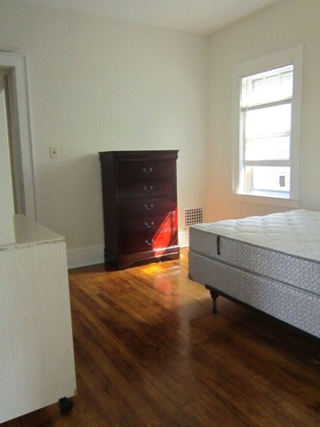 620 Euclid Ave Unit 2