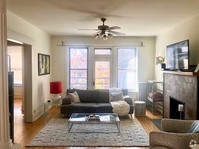 Building Photo - 2817 N Mildred Ave Unit 2 Rental