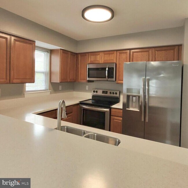Photo - 449 N Washington St