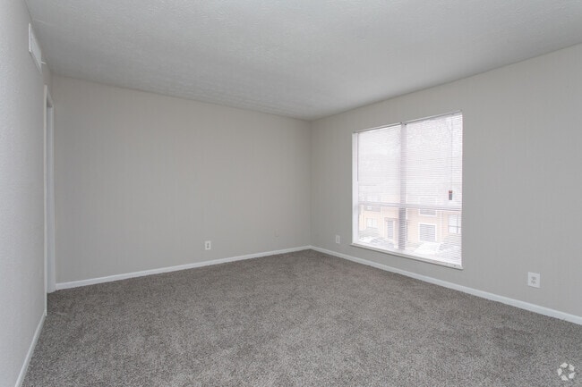 3BR, 2BA