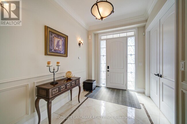 Photo - 6 Stollery Pond Cres