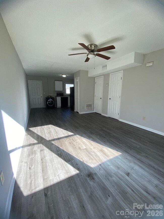 Photo - 900 Junius St