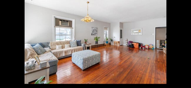 Photo - 557 Park St Unit 1