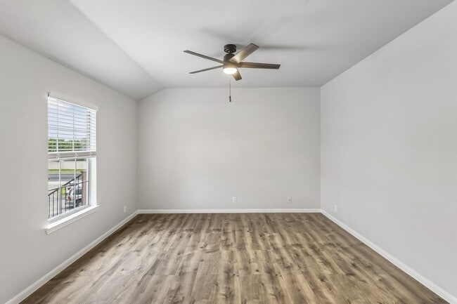 Photo - 3201 El Salido Pkwy Unidad 322