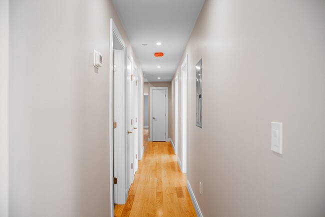Photo - 4 Mount Vernon St Apartments Unit 2