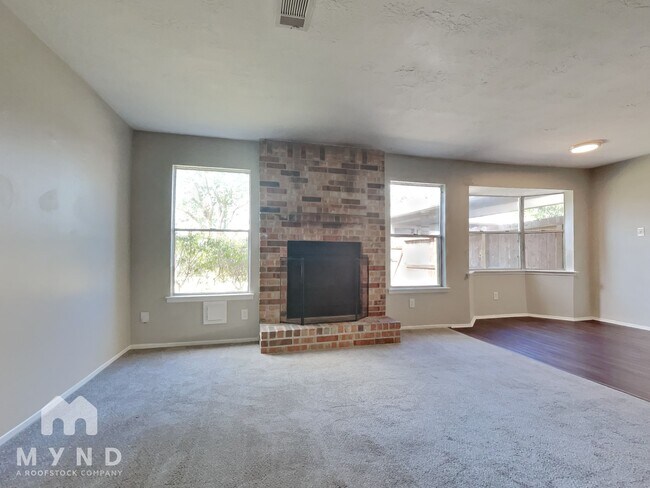 Photo - 15218 Woodhorn Dr