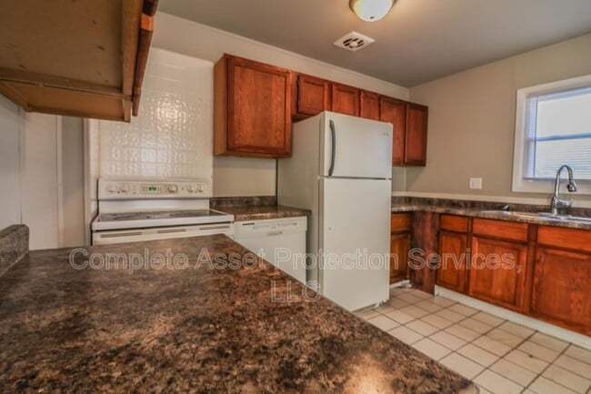 Photo - 3315 176th St