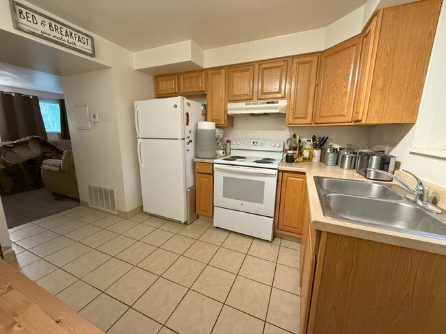 Photo - 2012 Nevada Cir Unit 1