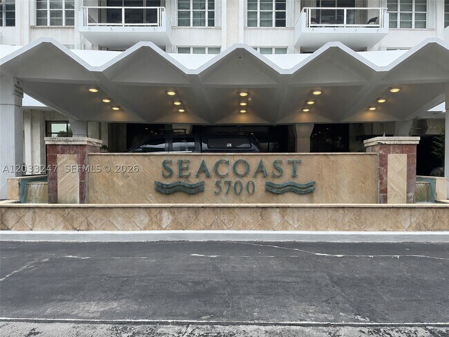 Photo - 5700 Collins Ave Unit 3A