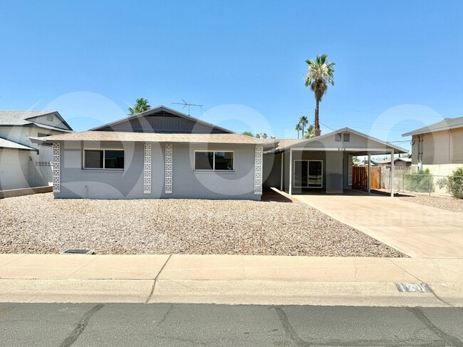 Photo - 124 E Minton Dr House