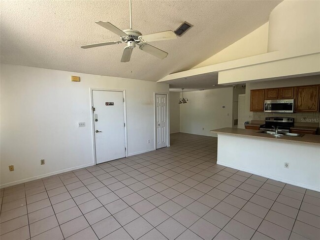 Photo - 2000 Royal Bay Blvd Unidad 132