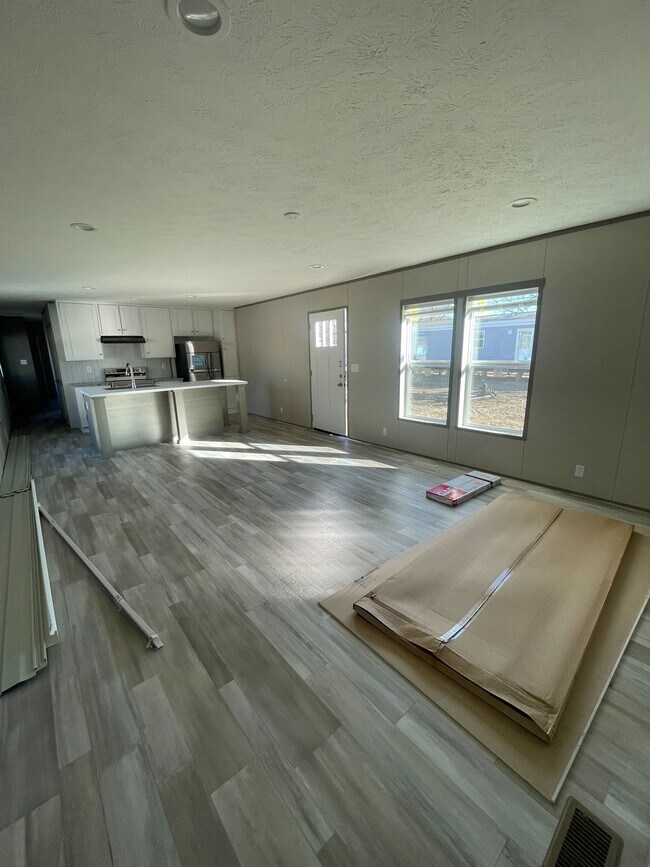 Photo - Crestwood MHC Apartments