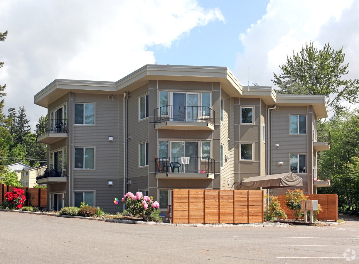 Photo - Holly Creek Apartments