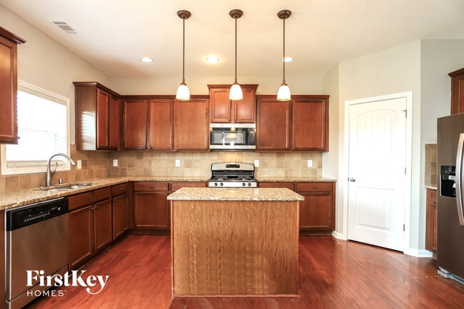 Photo - 224 Woodmill Way