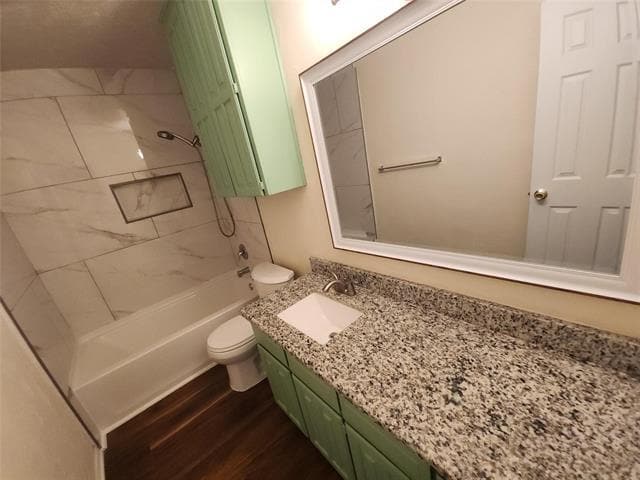 Photo - 2426 Woodside Dr