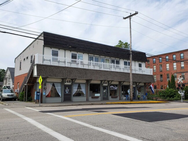 Building Photo - 148 Front St Unit 4