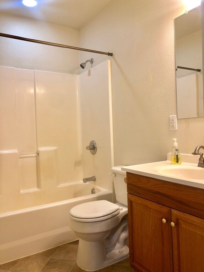 Photo - 1800 N Patsy St Unit 1