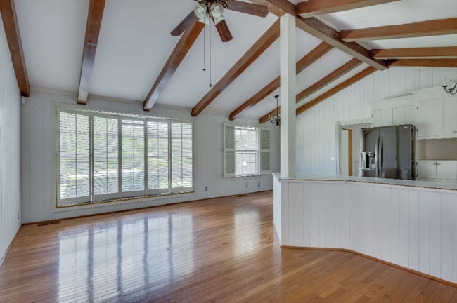 Photo - 327 Westchester Dr