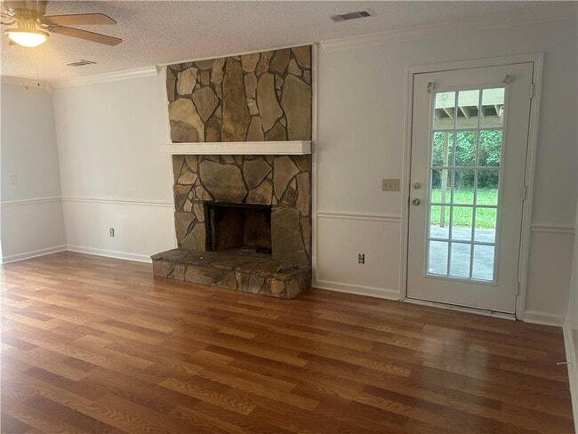 Photo - 2918 Mockingbird Cir