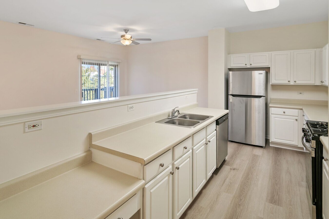 Photo - 2 Bedroom 2 Bath Townhouse in Grayslake