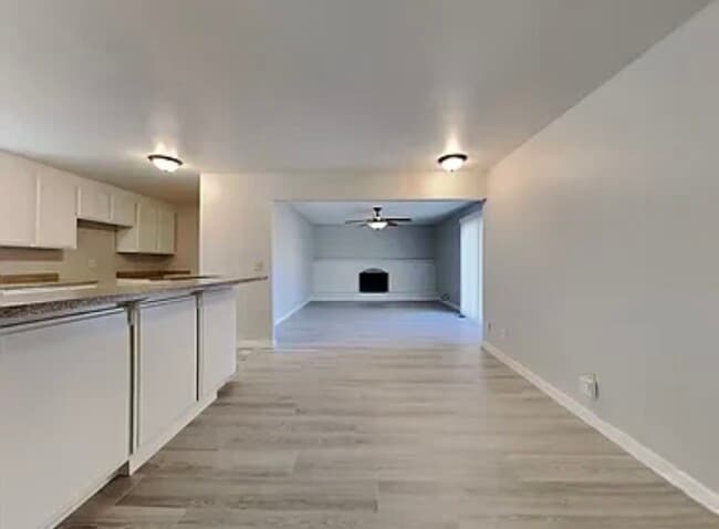 Photo - 2518 Hastings Way