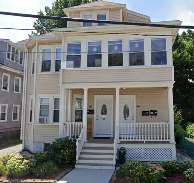 Photo - 130 Nichols Ave House