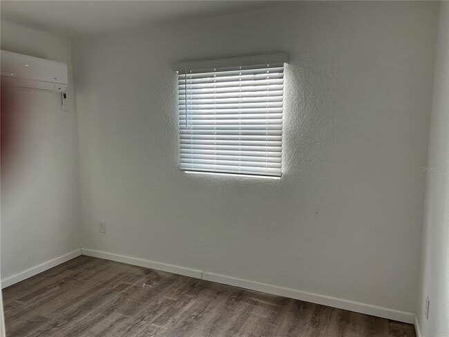 Photo - 21828 Virginia Dr