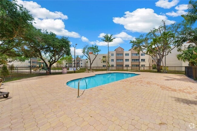 Building Photo - 6135 NW 186th St Unit 202 Rental