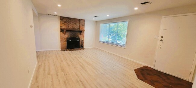 Photo - Charming 3-Bedroom Rambler in Seattle/Shoreline