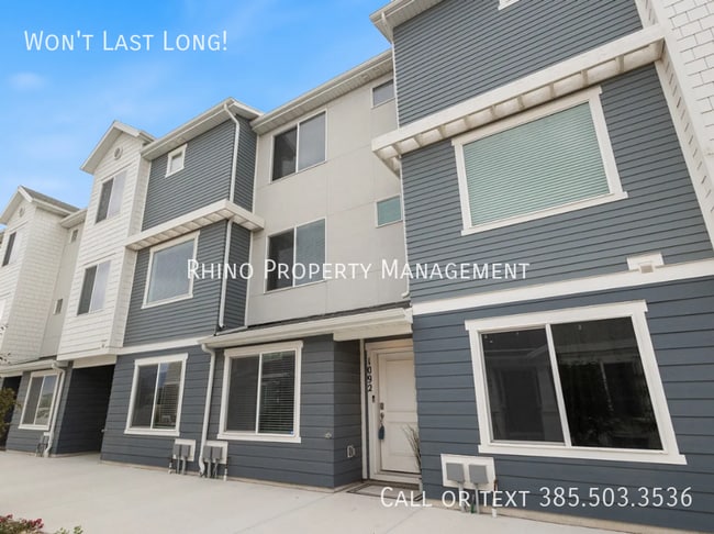 Building Photo - 1092 E Vessel Ct