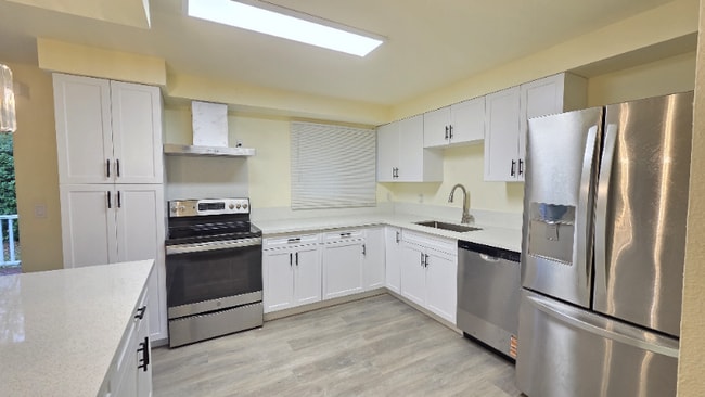 Photo - 13543 SW 64th Ave