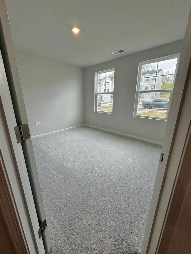 Photo - 2624 Chert Ln