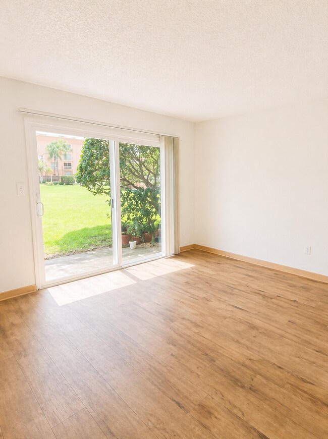 Photo - Welcome to Tampa Racquet Club – Where Comfort Meets Convenience!