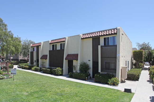 Photo - Su Casa Townhomes