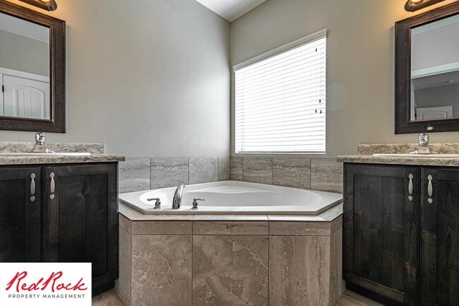 Photo - 4 Bedroom Spacious St. George Home with Large Backyard