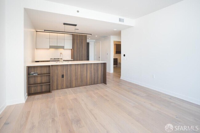 Building Photo - 280 Spear St