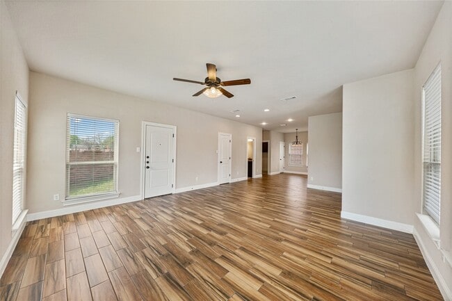 Photo - 4904 Ridglea Hills Ct