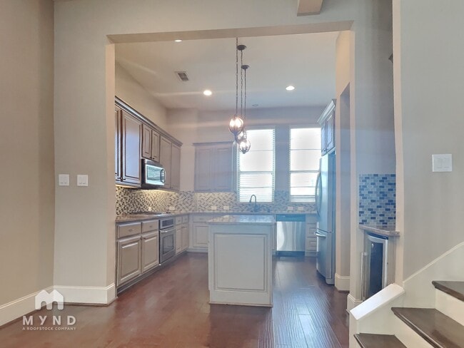 Photo - 5430 Cornish St